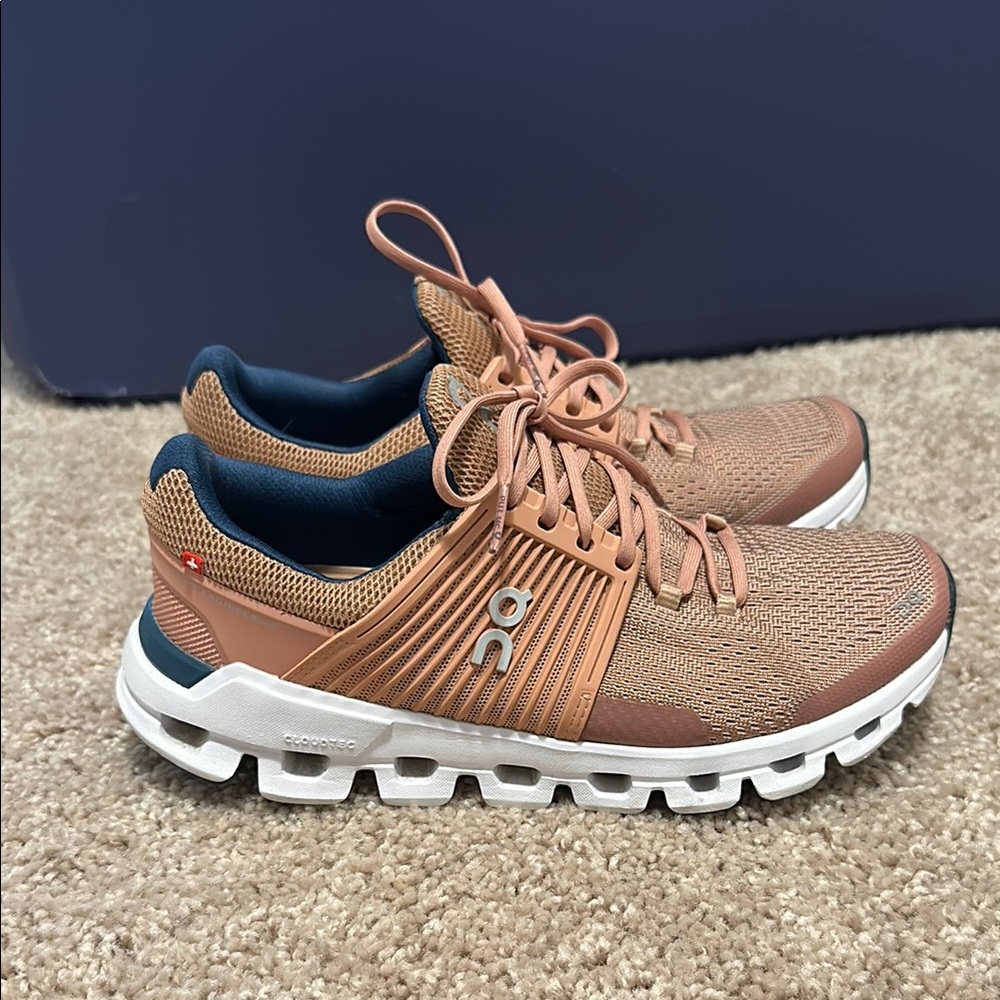 On Running Mauve Sneakers